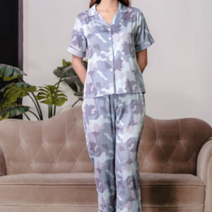 Pyjama in họa tiết camouflage